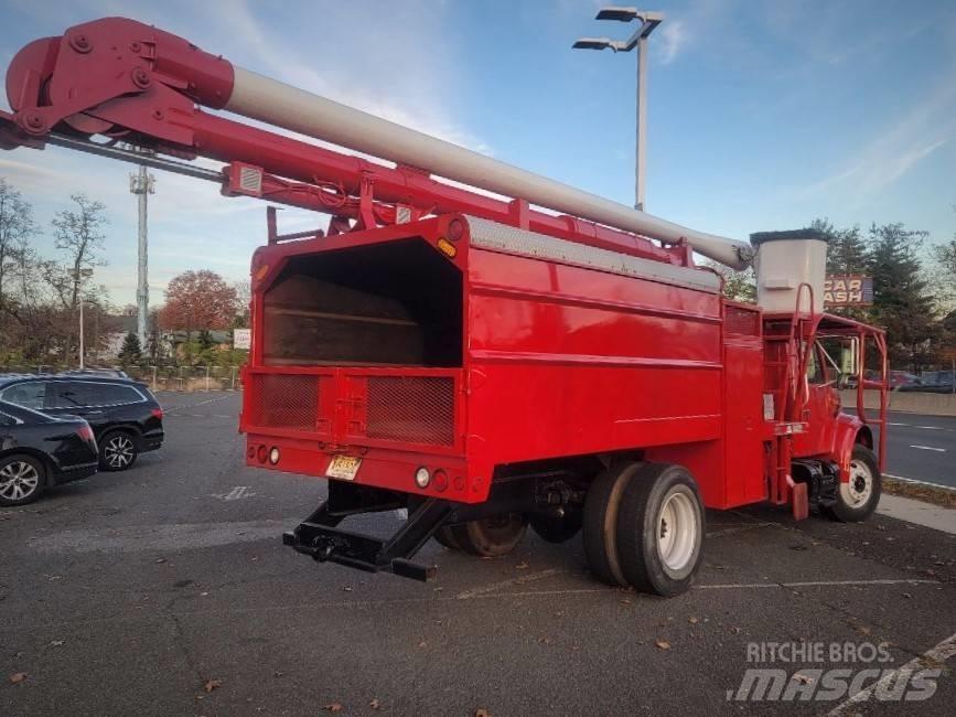 International 4700 车载式高空作业车
