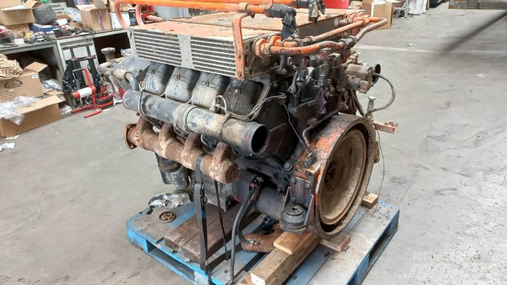 Deutz F8L413F 发动机