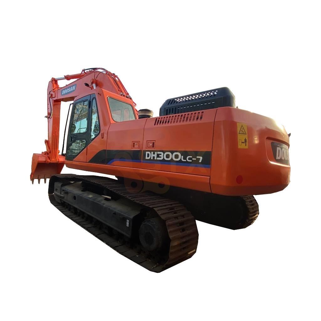 Doosan 300LC-7 履带挖掘机