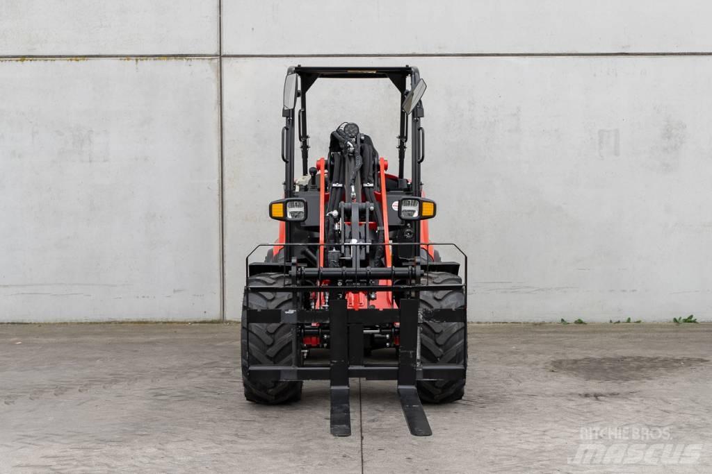 Manitou MLA 5-50 H 小型装载机