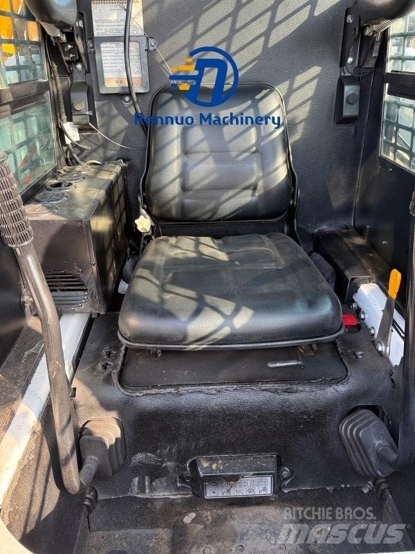 Bobcat S 18 滑移装载机
