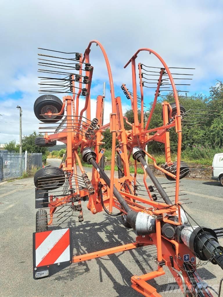 Kuhn GA 6501 犁耙和摊草机