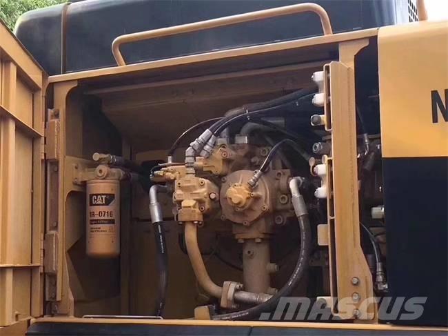 CAT 345 D L 履带挖掘机