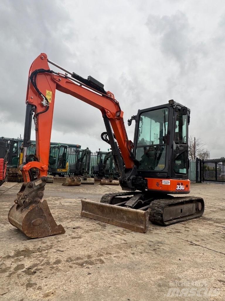 Hitachi ZX 33 U-6 小型挖掘机