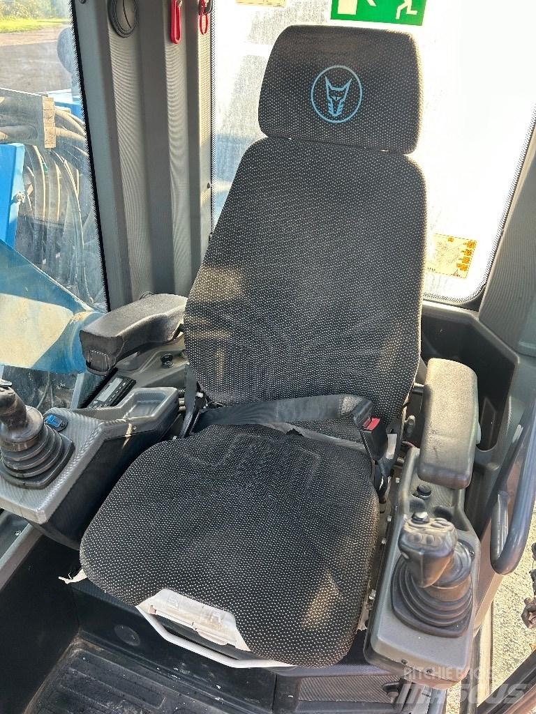 Fuchs MHL 320 T4F 工业挖掘机