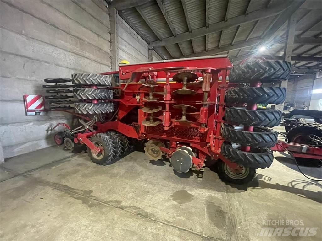 Horsch Pronto 4 DC 条播机