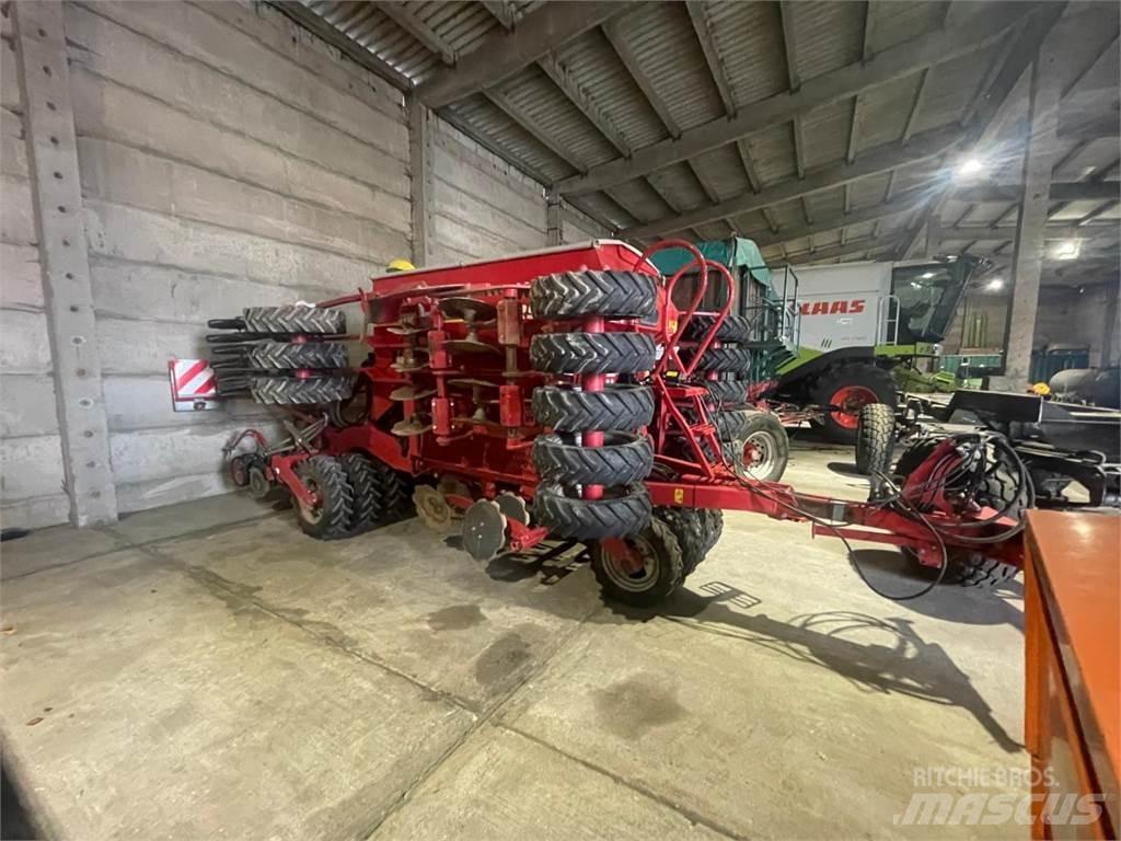 Horsch Pronto 4 DC 条播机