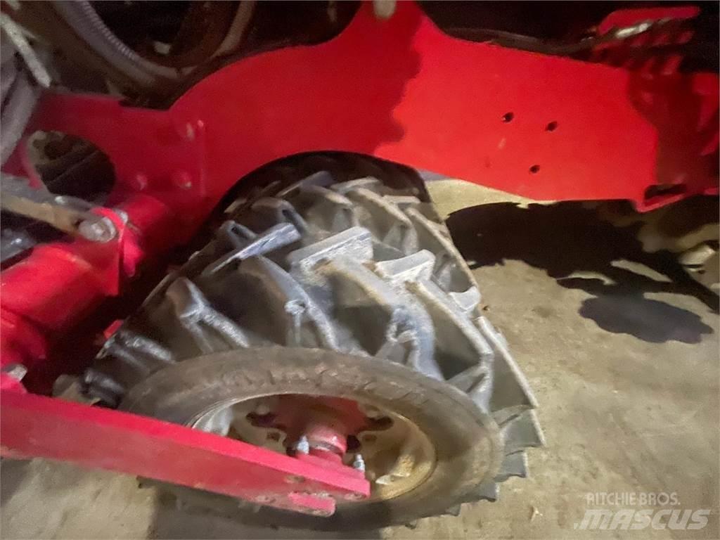 Horsch Pronto 4 DC 条播机