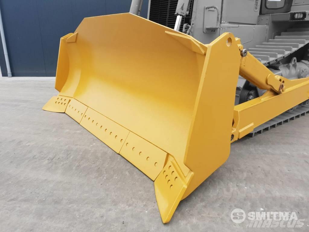 CAT D8T 推铲
