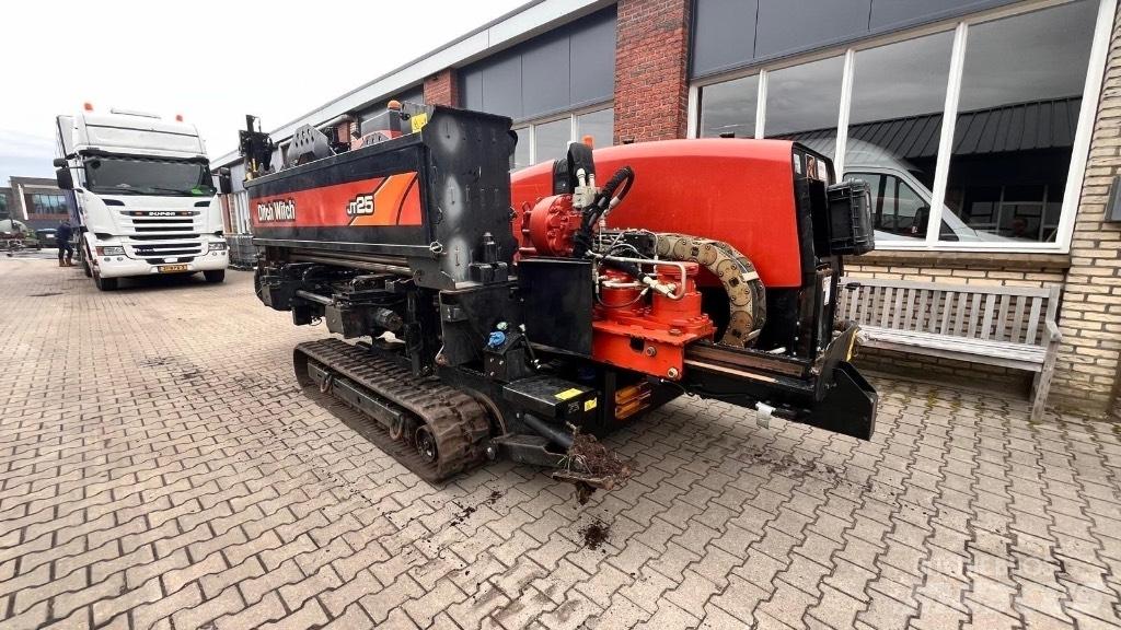 Ditch Witch JT 25 水平定向钻井设备
