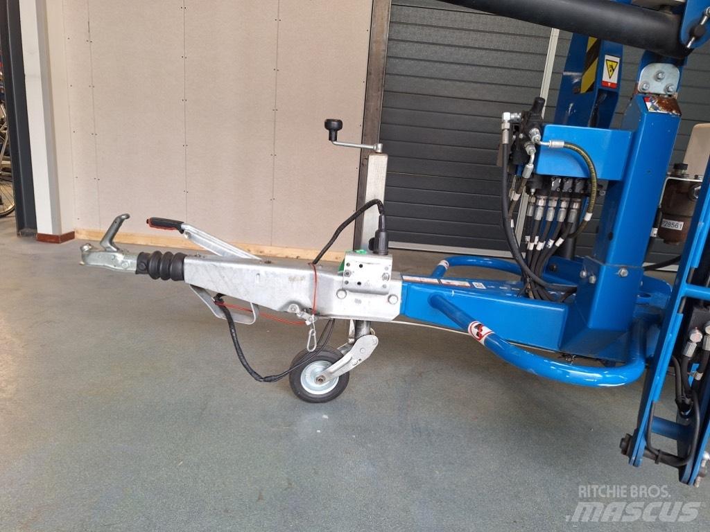 Niftylift 120 T 拖拉移动式高空作业平台