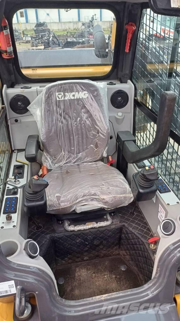 XCMG XC7-TV12 履带式装载机