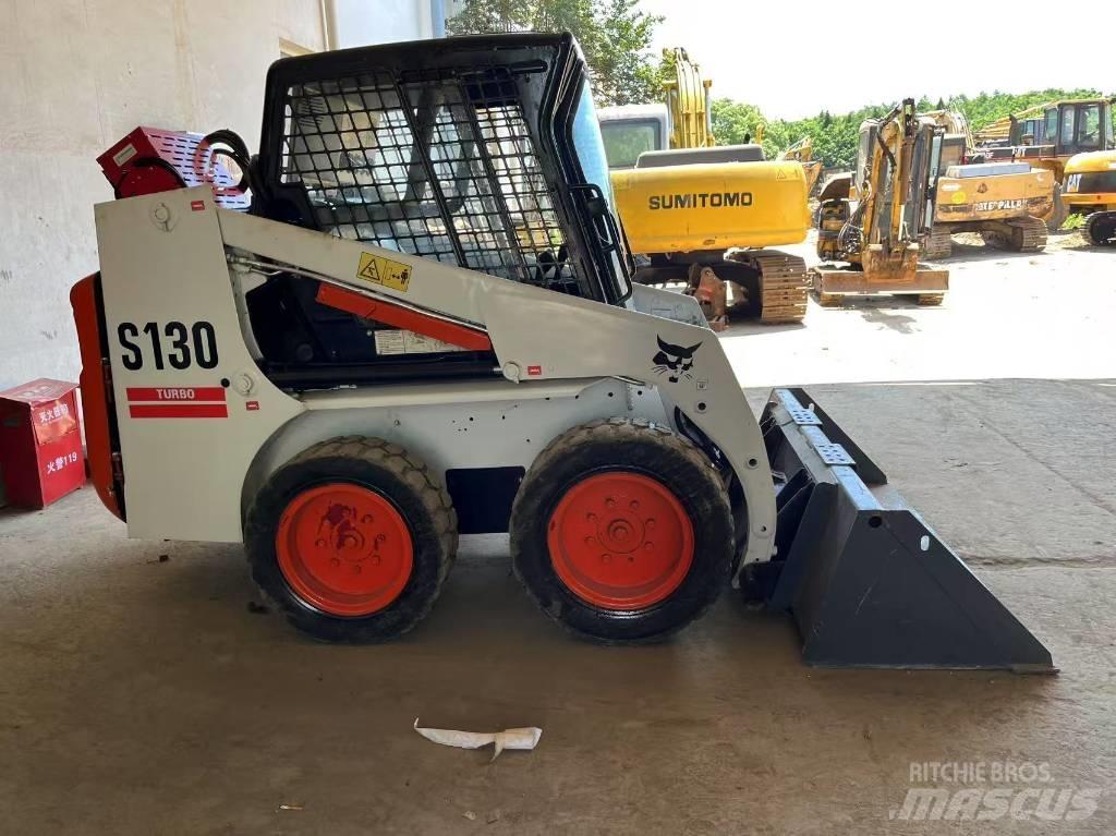 Bobcat S 130 滑移装载机