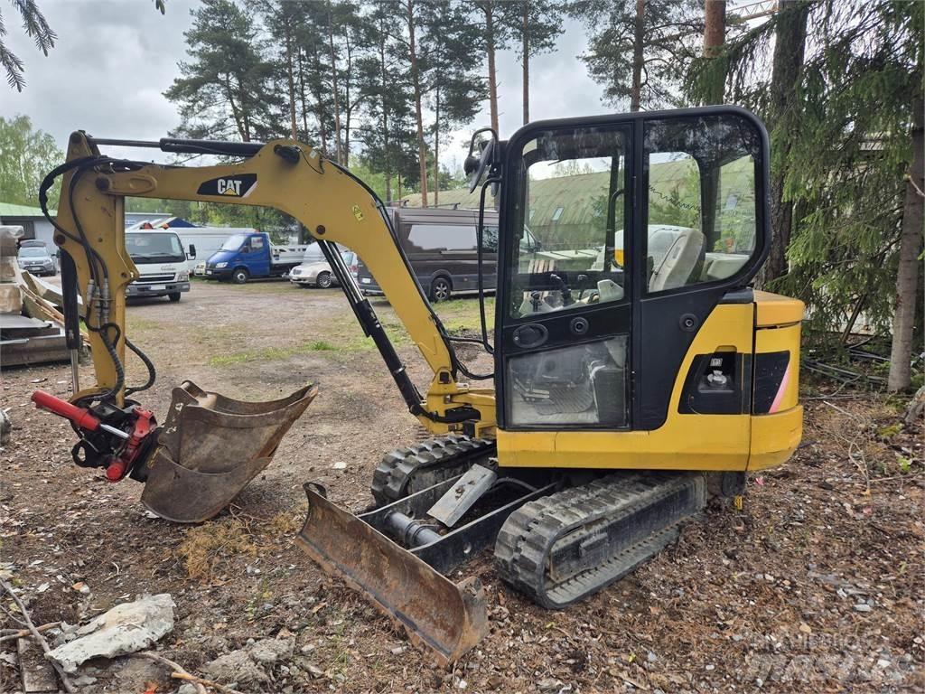 CAT 302.5C 小型挖掘机