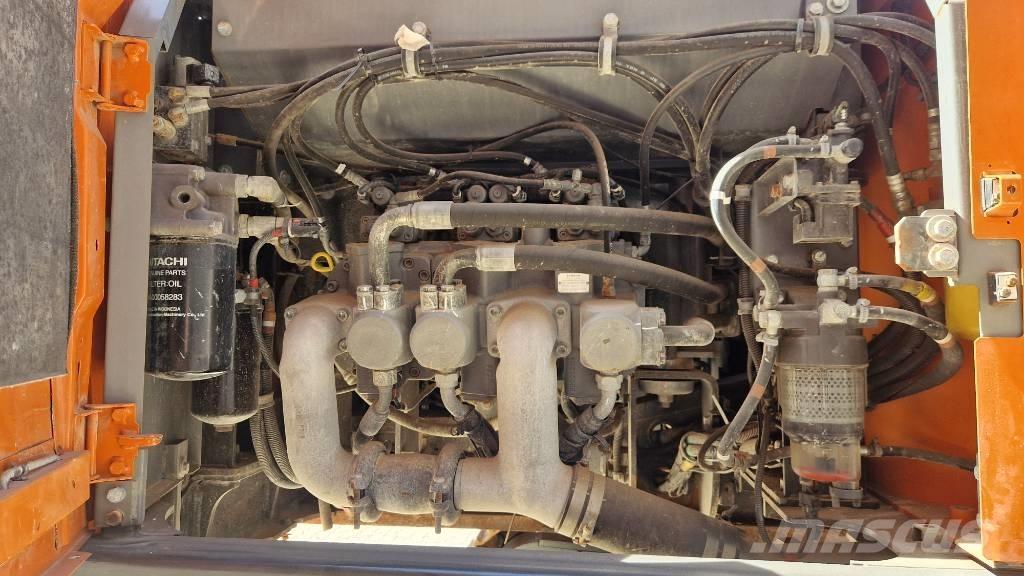 Hitachi ZX 300 LC-7 履带挖掘机