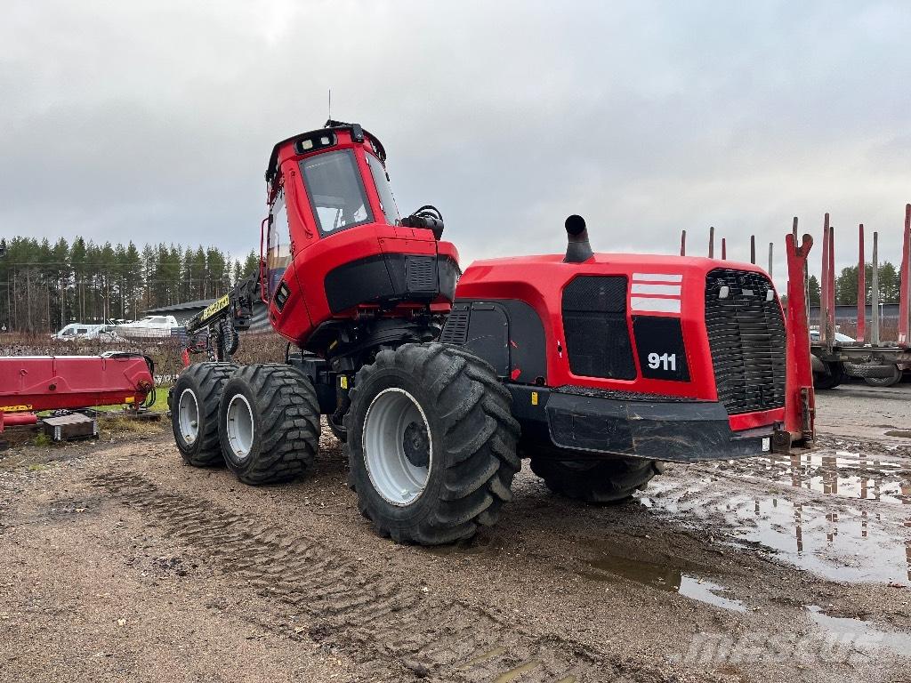 Komatsu 931 收割机