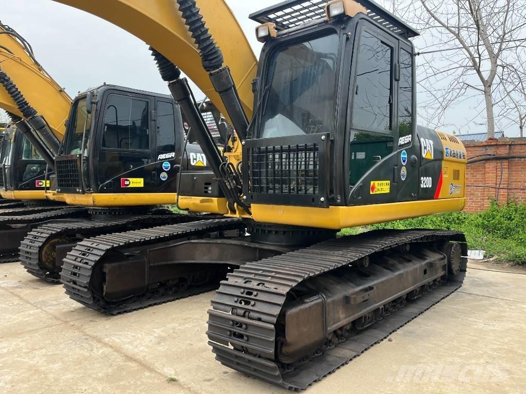 CAT 320 D 履带挖掘机