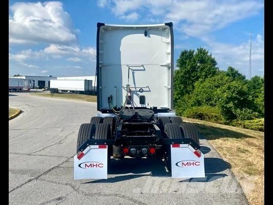 Kenworth T 680 牵引车
