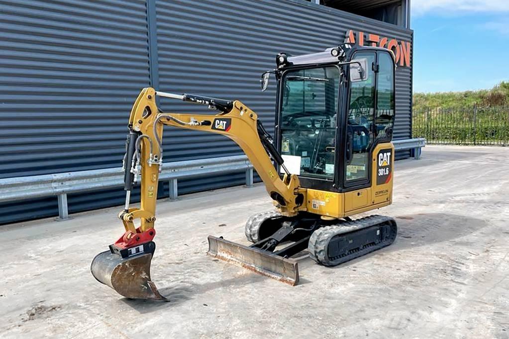 CAT 301.6-05 A 小型挖掘机