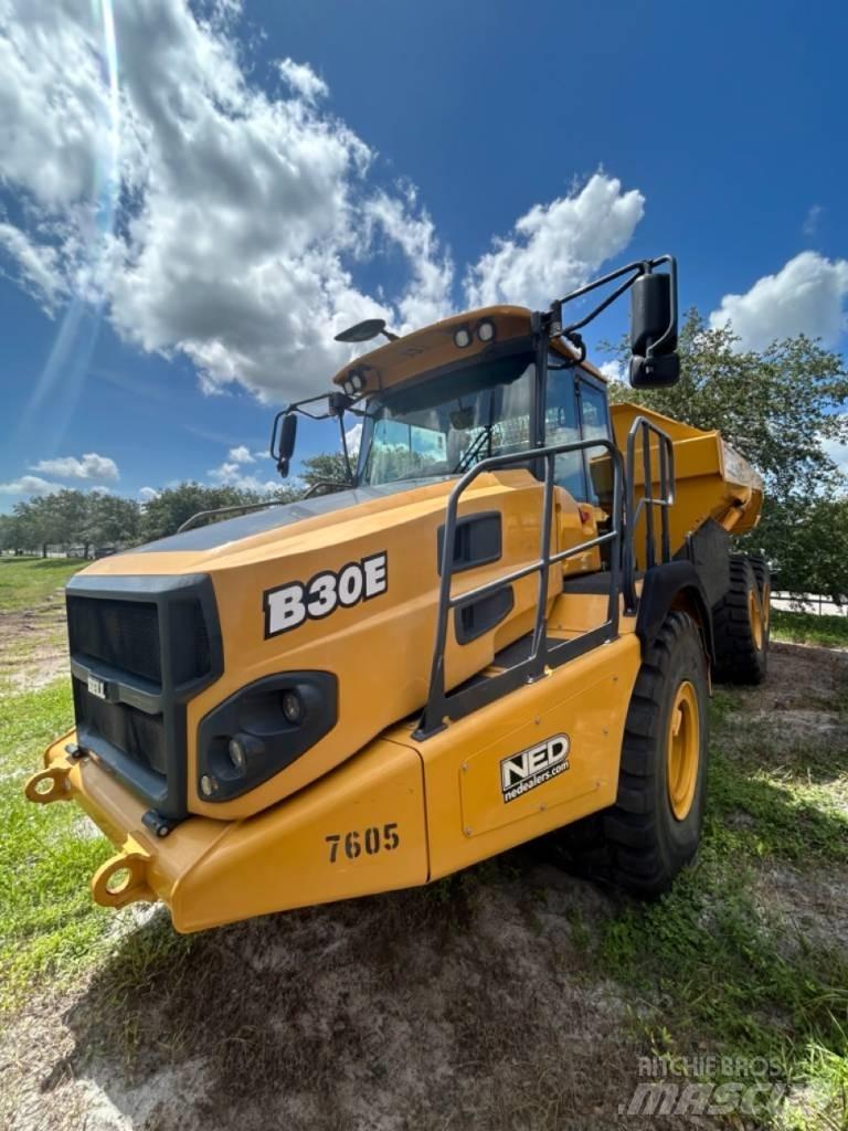 Bell B30E 铰接式自卸车