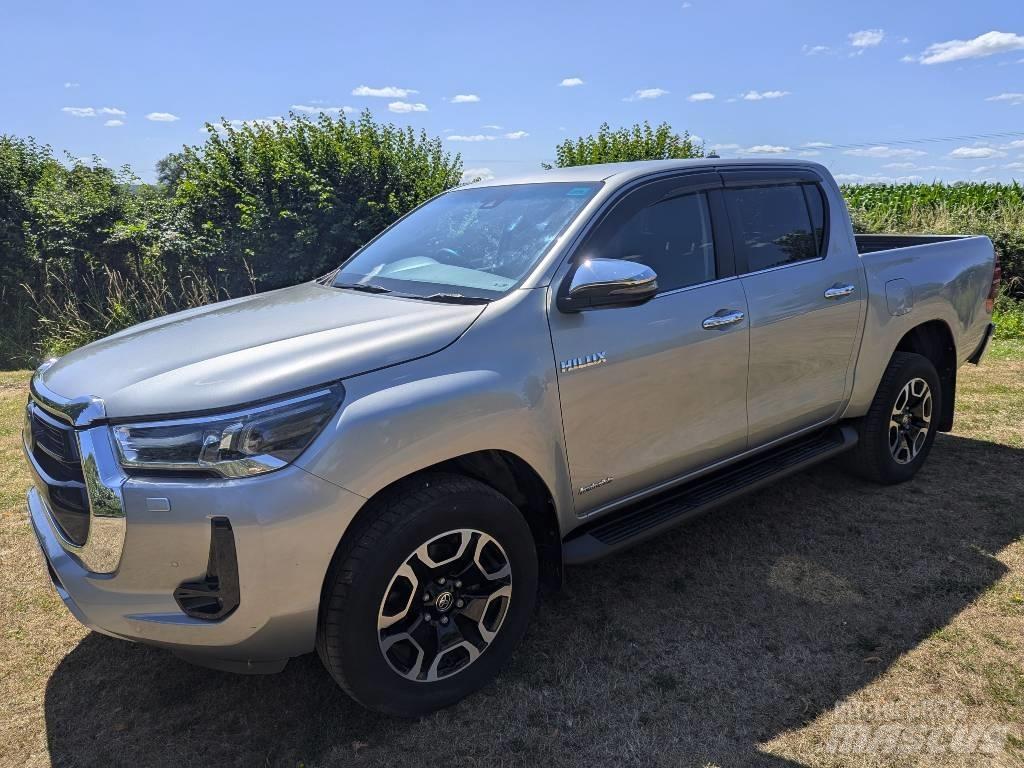 Toyota Hilux 皮卡车