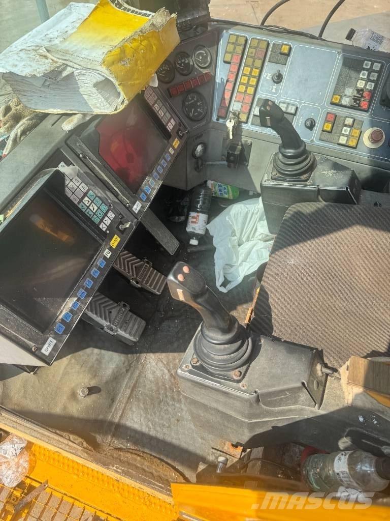 Liebherr LR 1400-2 履带起重机