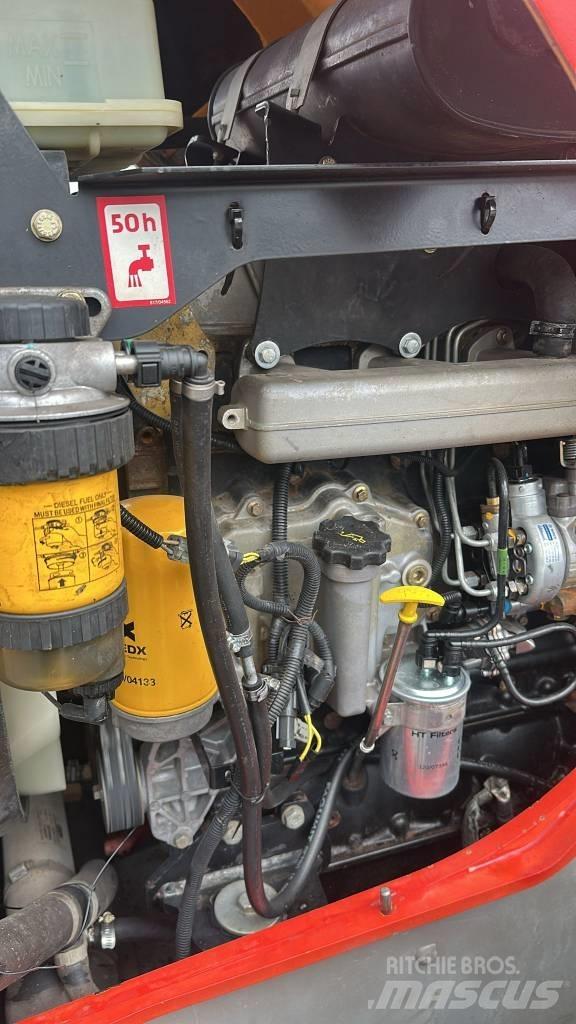 JCB 528-70 伸缩臂叉装车|叉装车