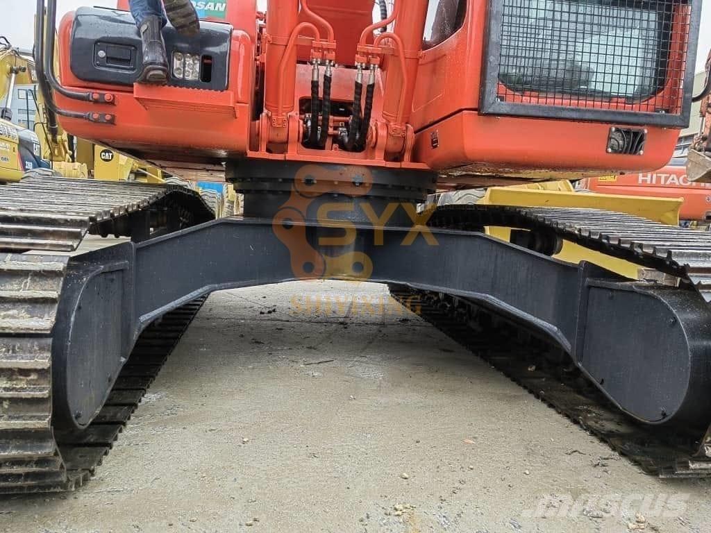 Doosan DX 225 LC 履带挖掘机