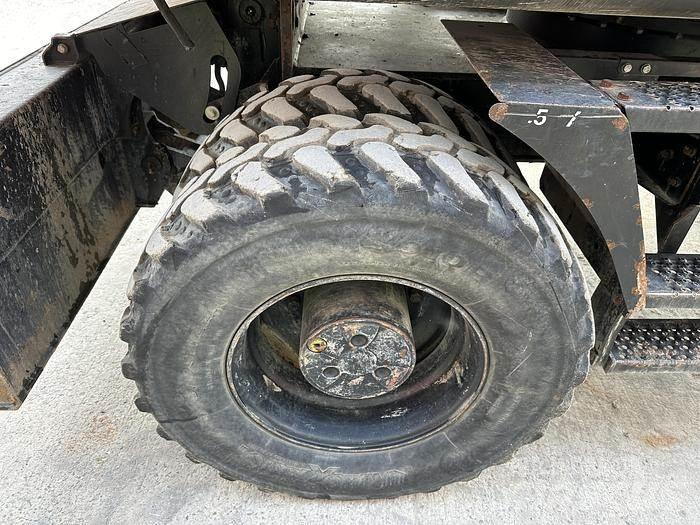 Hitachi ZX170W-6 轮式挖掘机