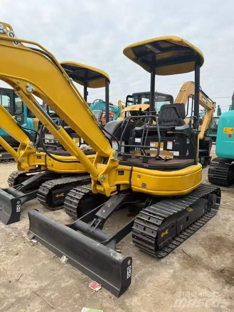 Komatsu 30 履带挖掘机