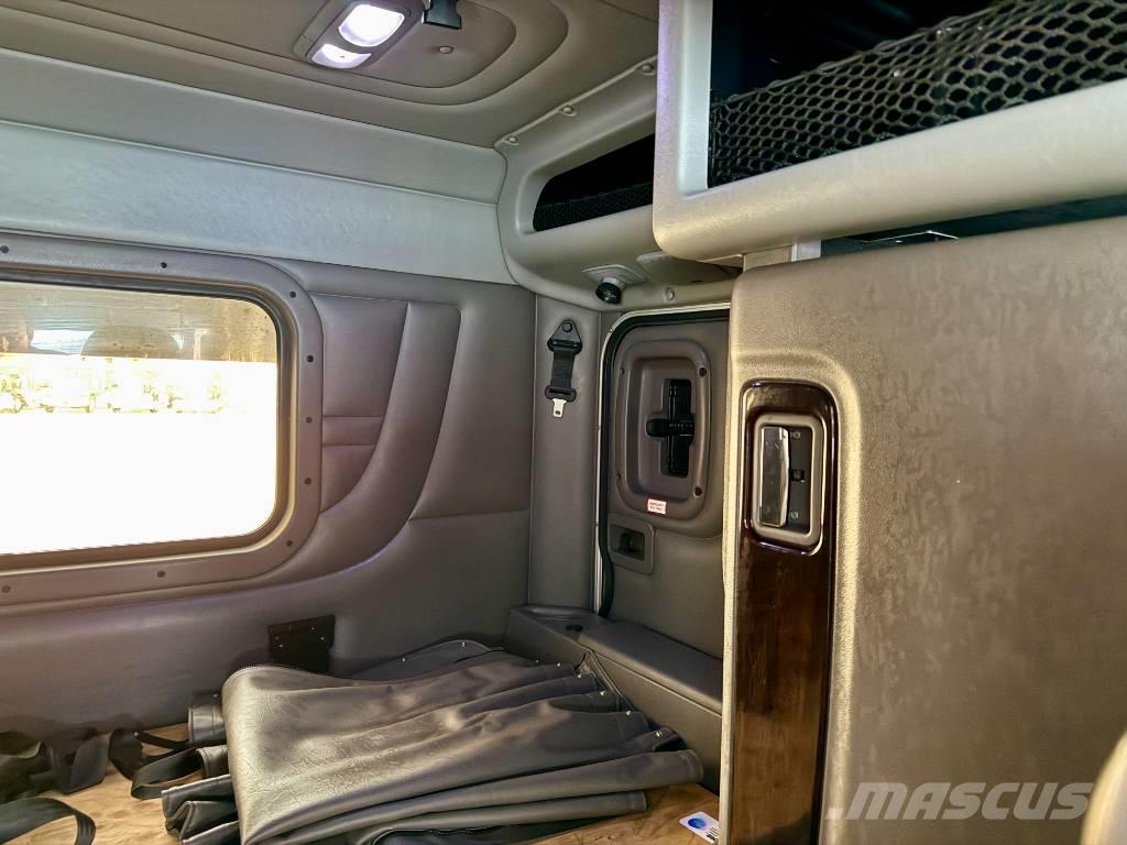 Peterbilt 389 牵引车