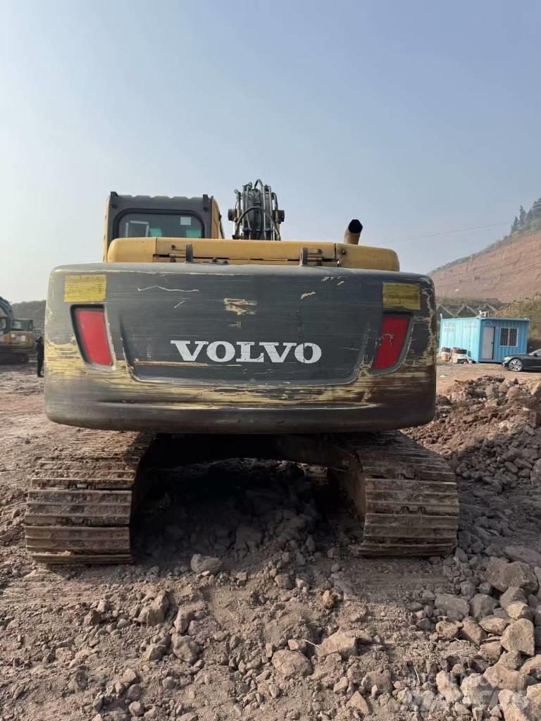 Volvo EC140B 履带挖掘机