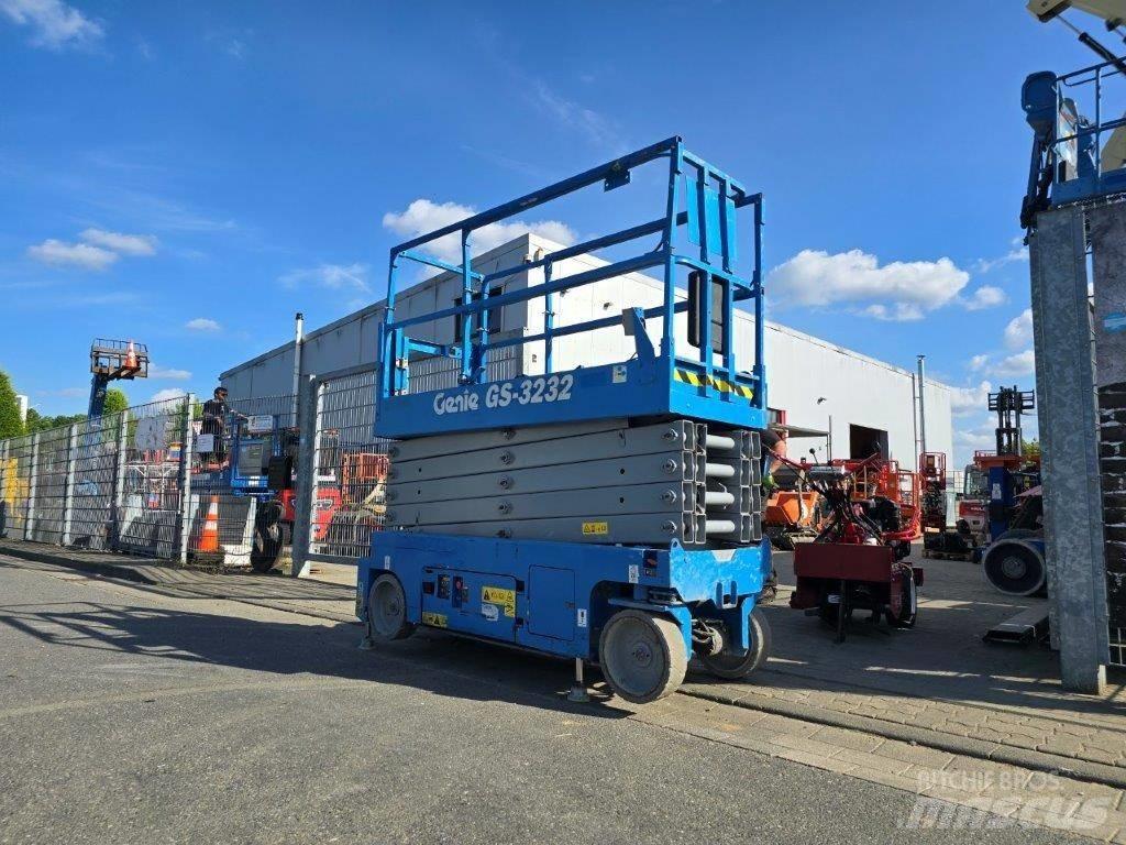 Genie GS 3232 剪叉式升降机
