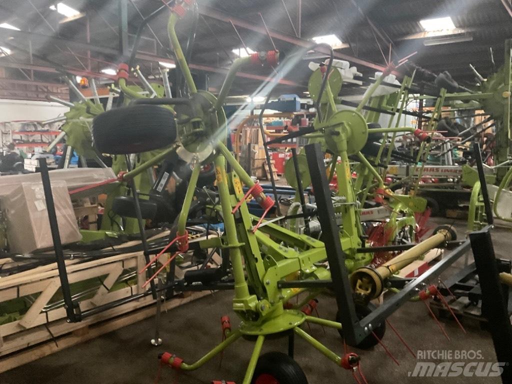 CLAAS Volto 55 犁耙和摊草机