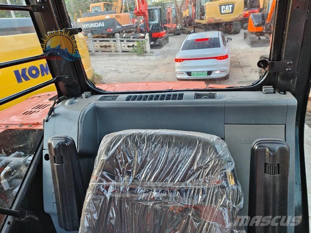 Hitachi ZX 60 小型挖掘机