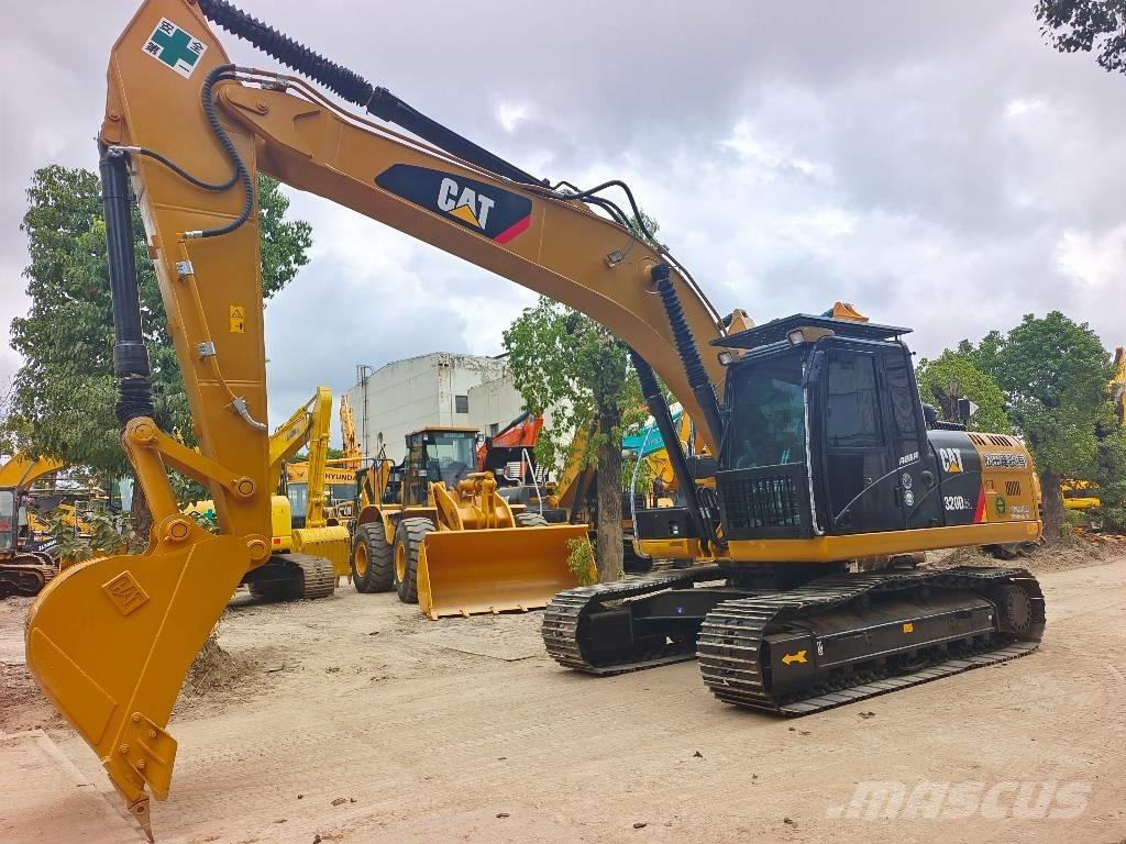 CAT 320D 履带挖掘机