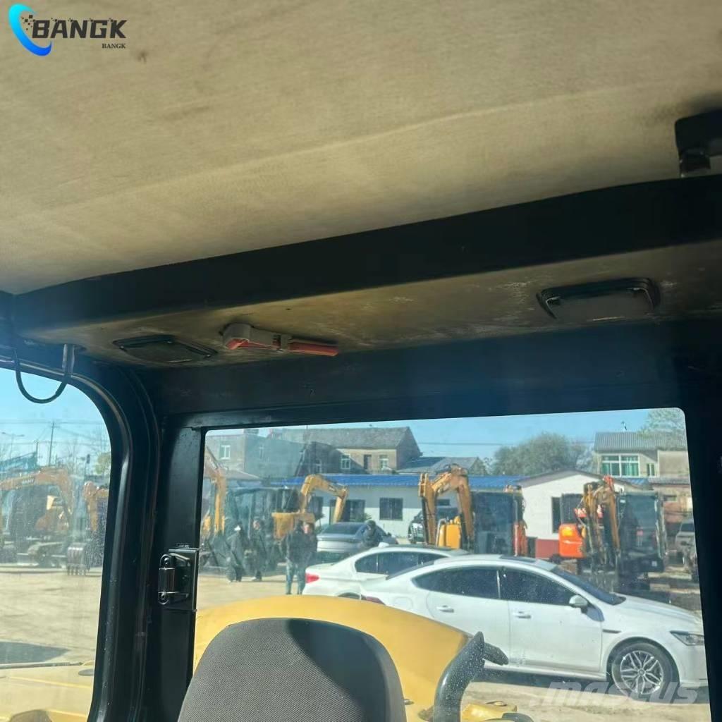 CAT 307E2 履带挖掘机