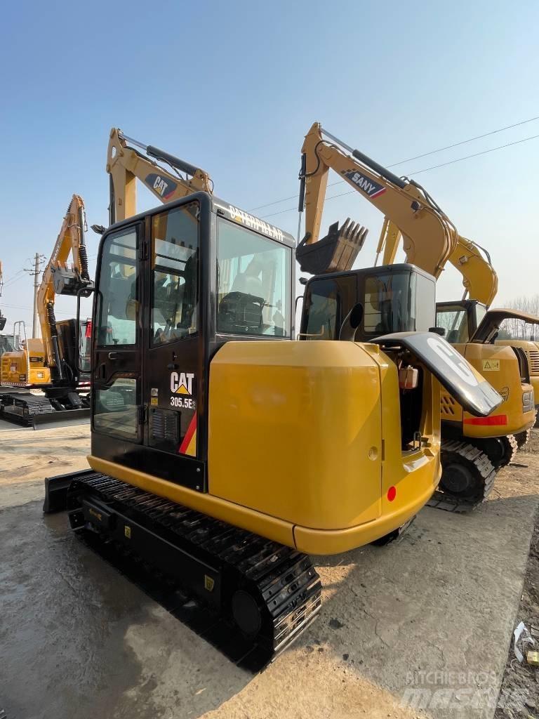 CAT 305.5 小型挖掘机