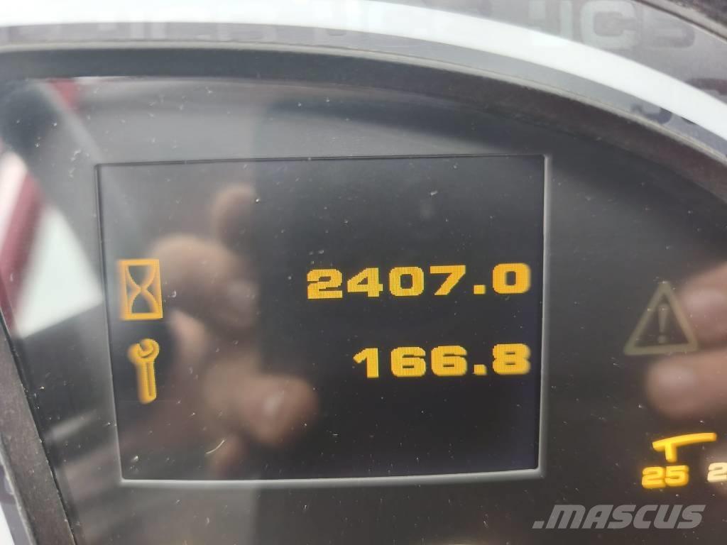 JCB 540-200 伸缩臂叉装车|叉装车