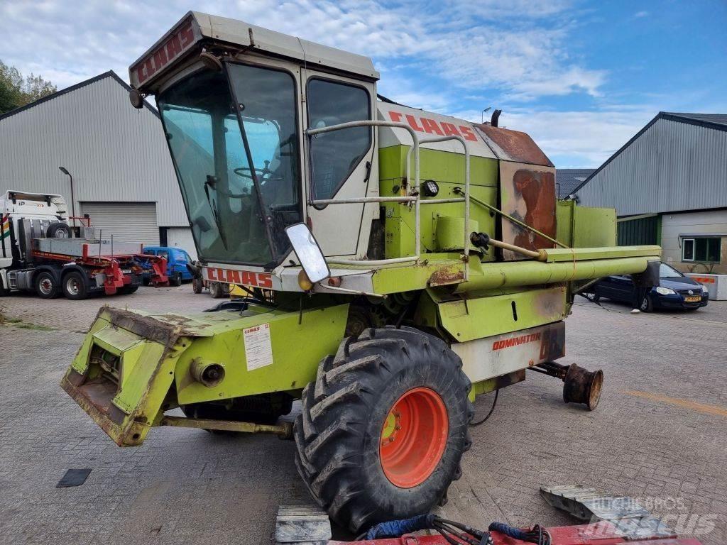CLAAS 68s 联合收割机