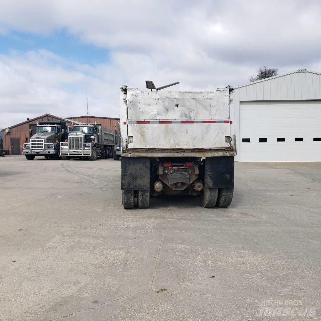 Ford L 9000 自卸式货车