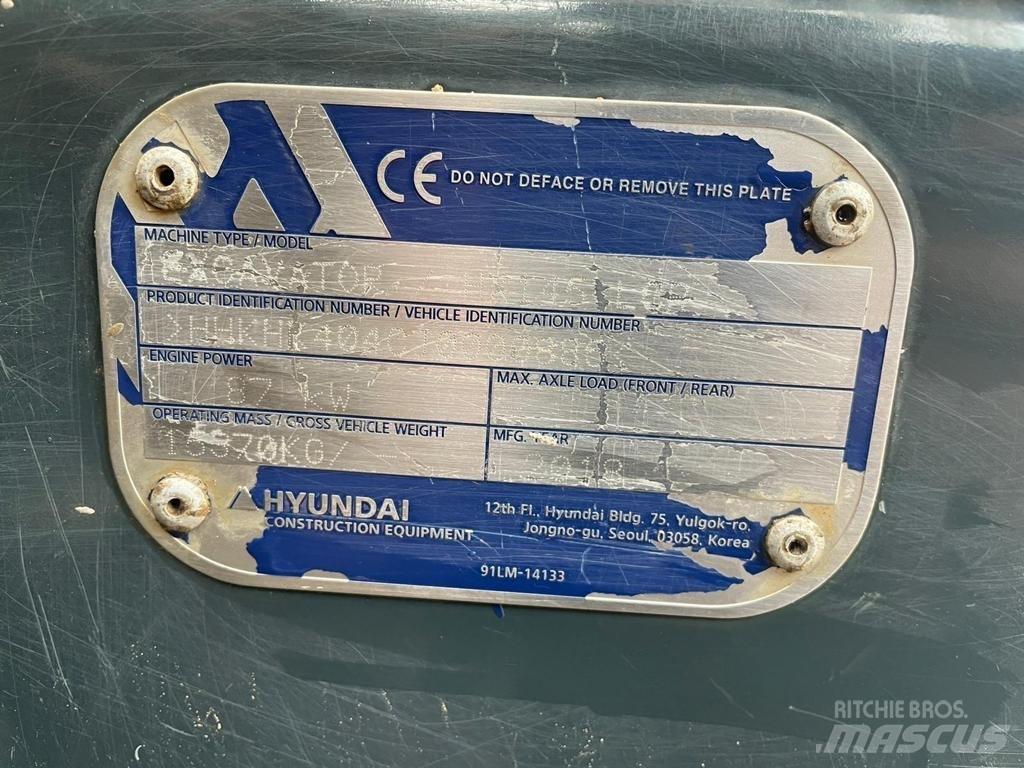 Hyundai HX145 LCR 履带挖掘机