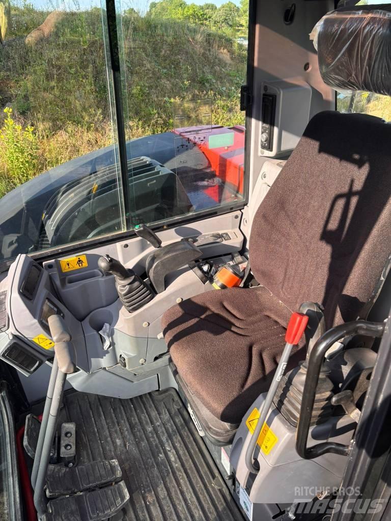 Kubota KX 080-4 小型挖掘机