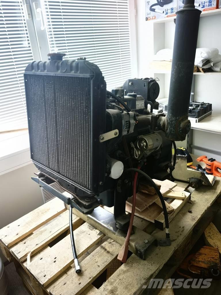 Kubota D905, D902 发动机
