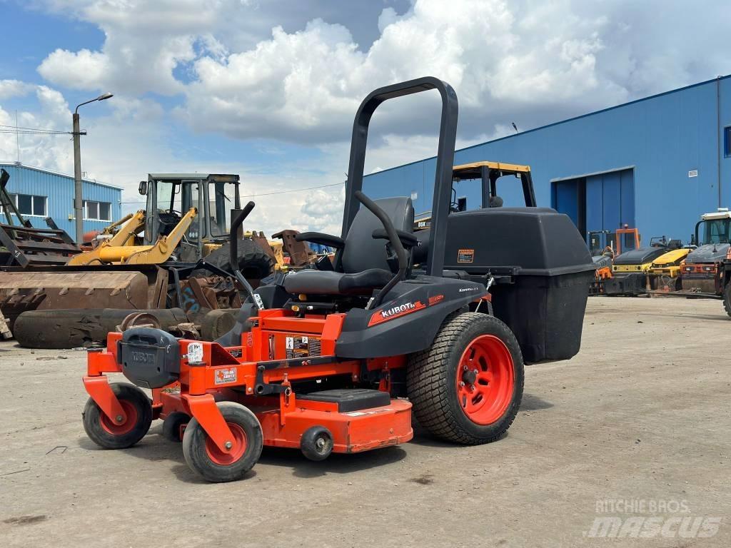 Kubota Z121S 零回转割草机