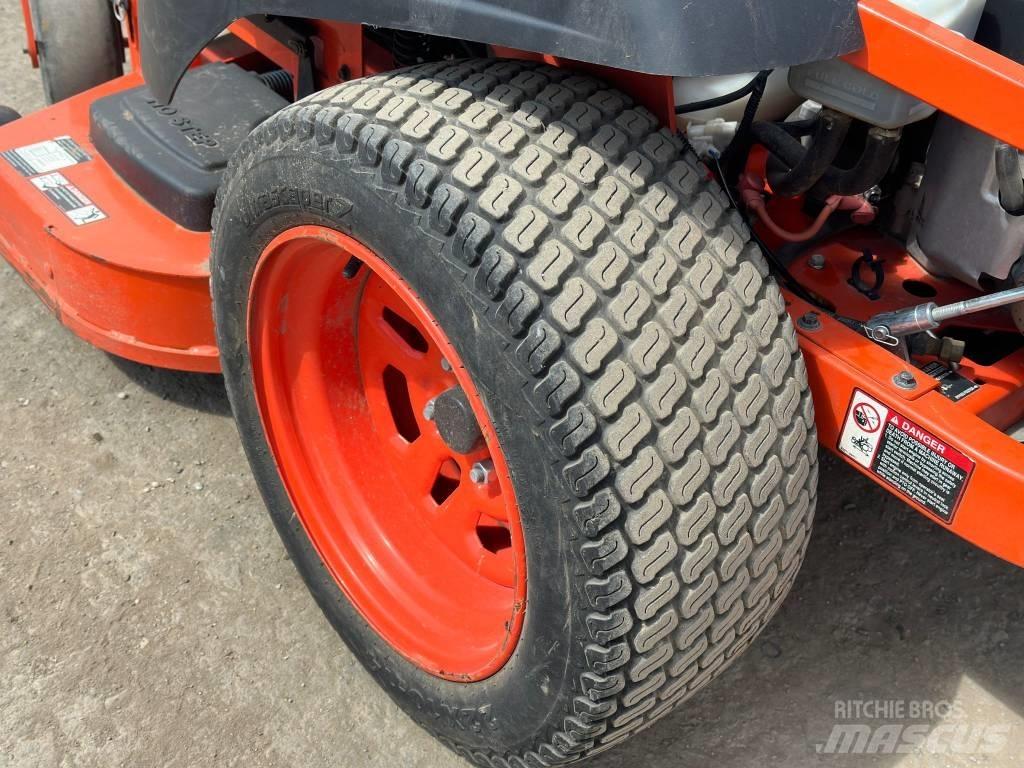 Kubota Z121S 零回转割草机