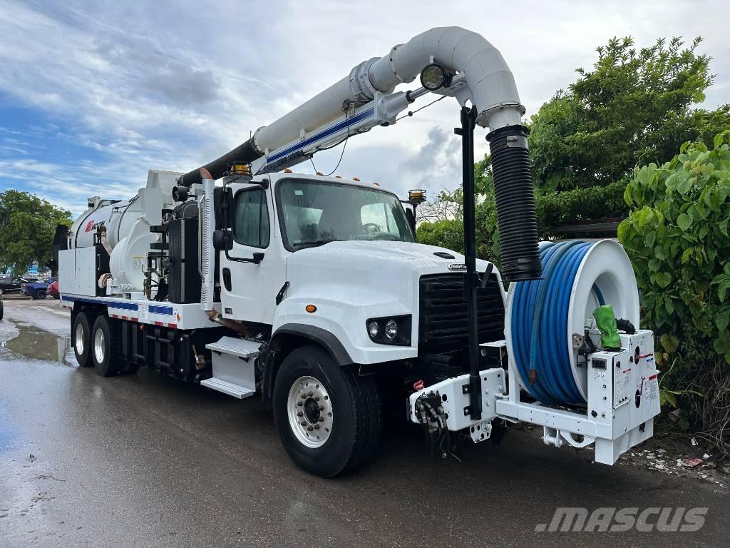 Freightliner 114 SD 组合/真空油槽车
