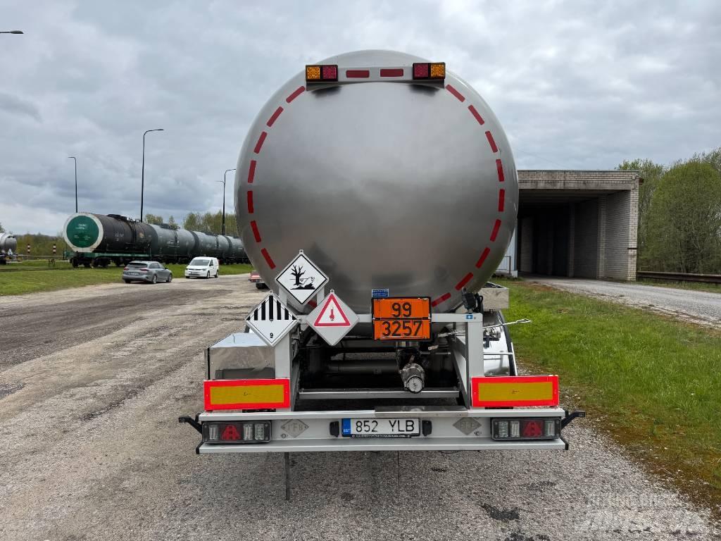 Feldbinder TSA 32.3 罐式拖车