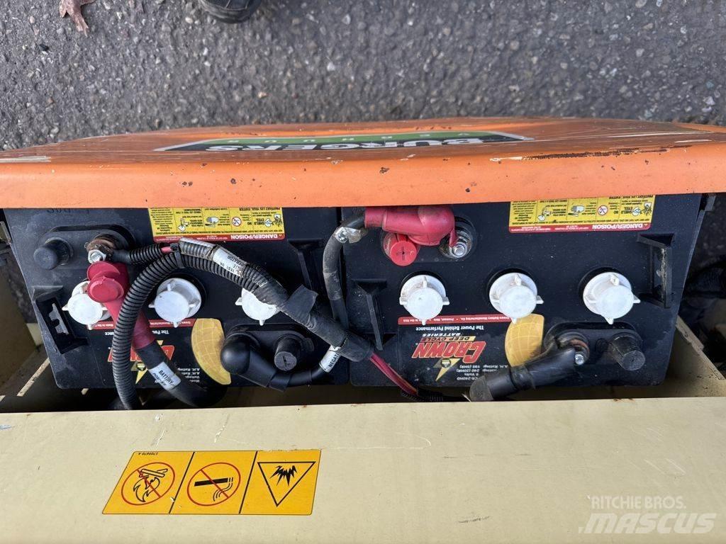 JLG 2030ES 剪叉式升降机