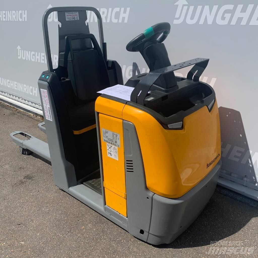 Jungheinrich ECE 220 低架装载机